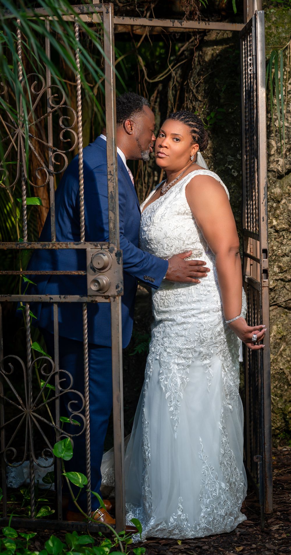 Luxury elopement setup under palm trees, styled for Miami wedding photographers' portfolios.
