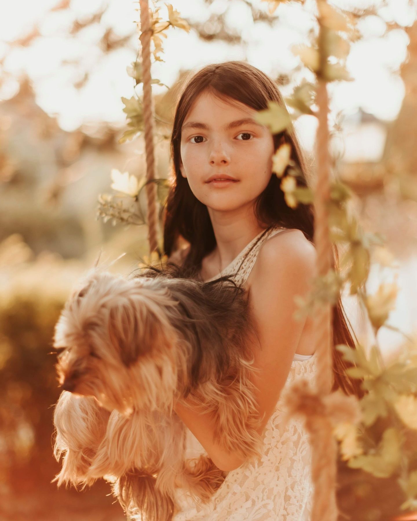 Elizabeth Lang Photography Cloverdale garden photos. Outdoor family photos in Surrey. Motherhood portraits.