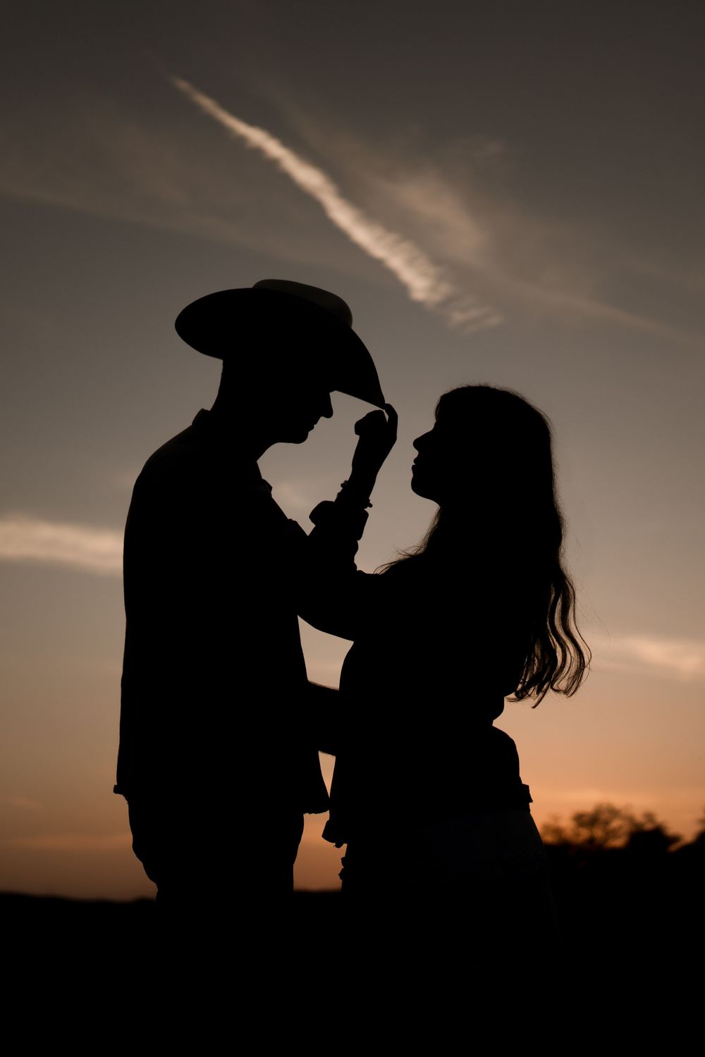 inspiration for outdoor engagement photoshoot