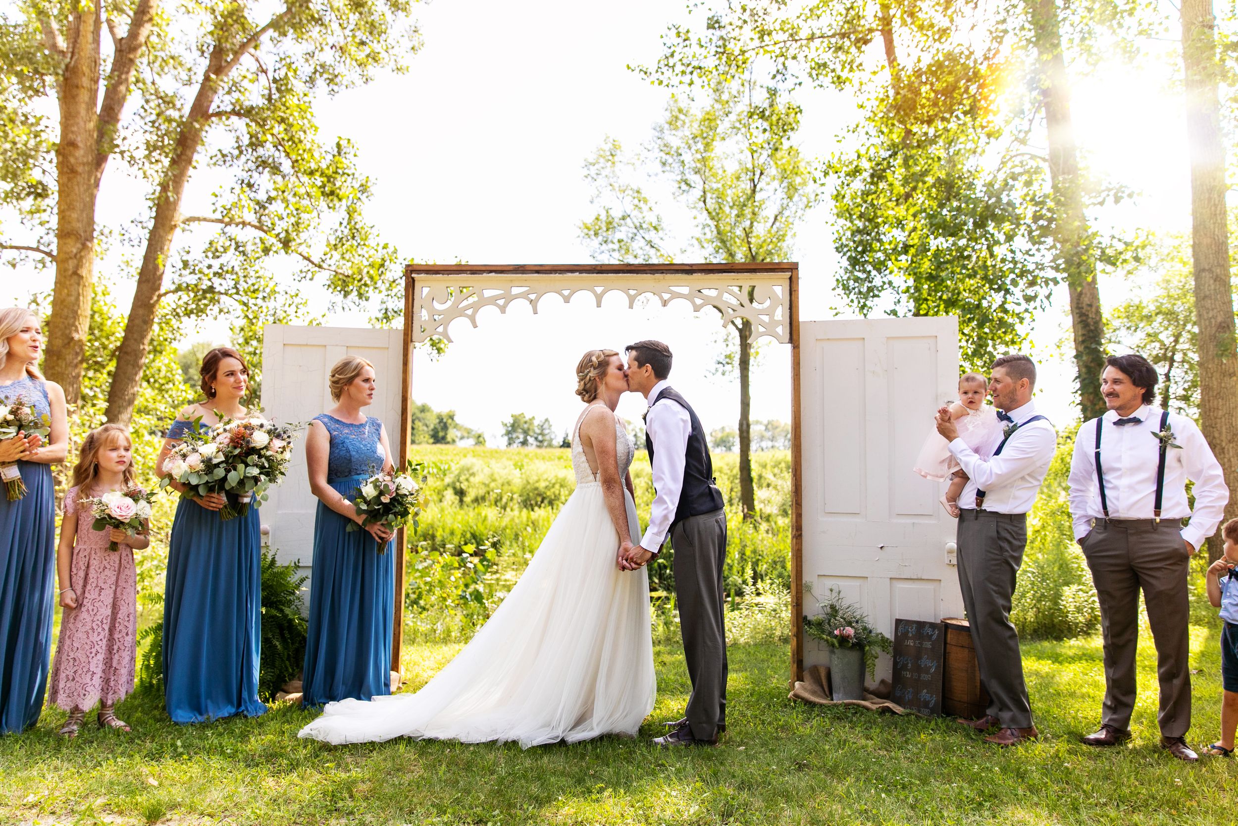 Charming rustic backyard wedding in Mount Brydges Ontario by London photographer Shawn Van Daele
