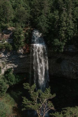 best places to elope in TN Fall creek falls spilling over the edge of a cliff.