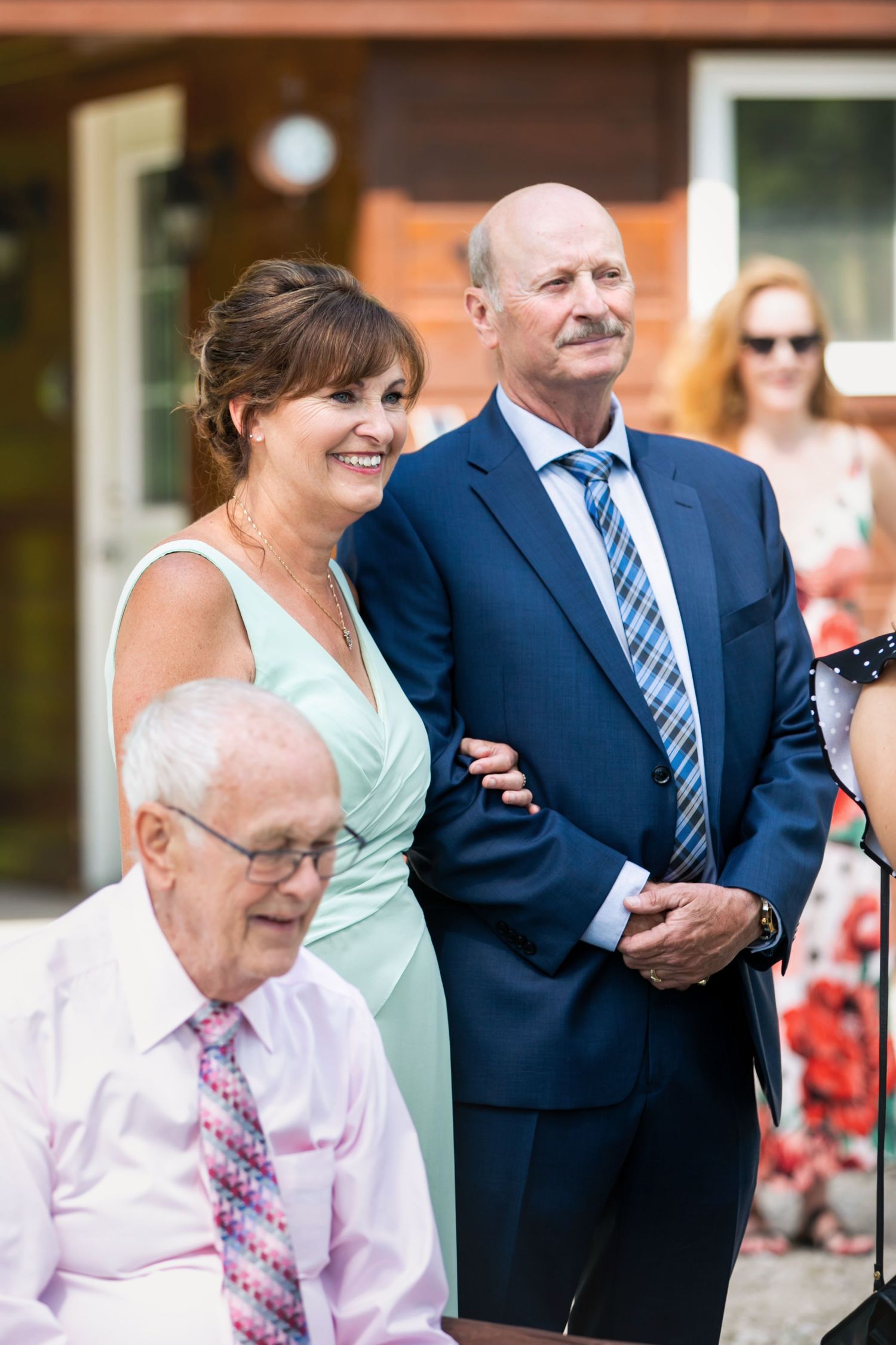 Charming rustic backyard wedding in Mount Brydges Ontario by London photographer Shawn Van Daele