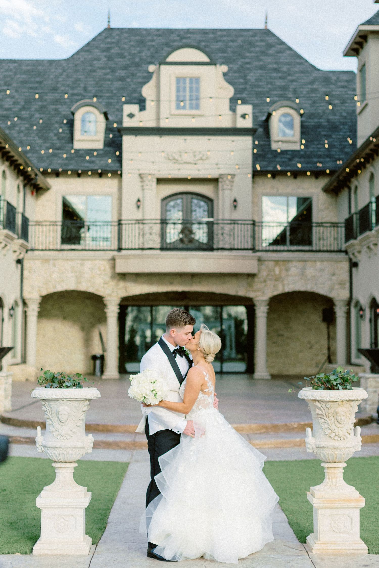 Brittany and Rich's Refined Knotting Hill Place Wedding, Dallas Texas Wedding Photographer, Real Wedding
