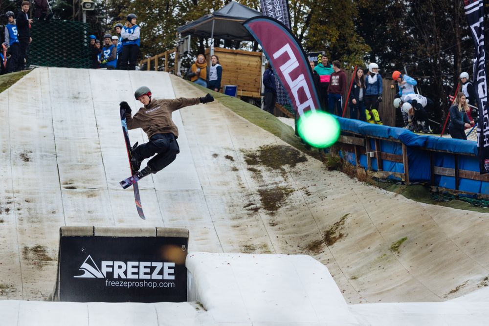 Adventure Photography, SUDs, Adventure Photographer Scotland, Snowsports, SUSC, big air, ski, snowboard, Bearsden