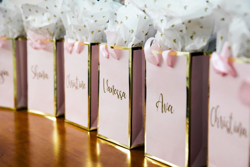 Cute and quirky little wedding in Schomberg and Arlington Estate by photographer Shawn Van Daele