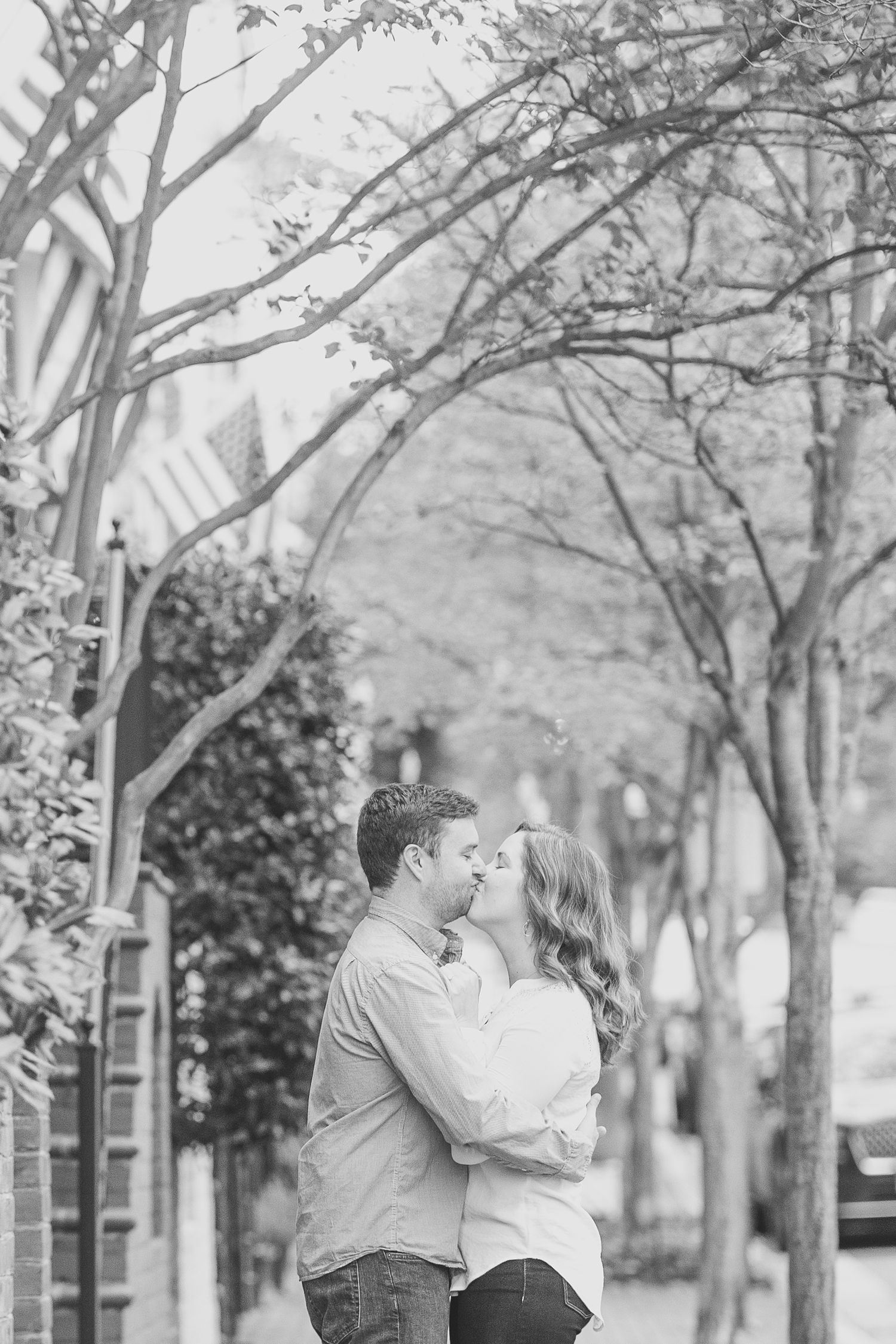 OLD TOWN ALEXANDRIA ENGAGEMENT PICTURES