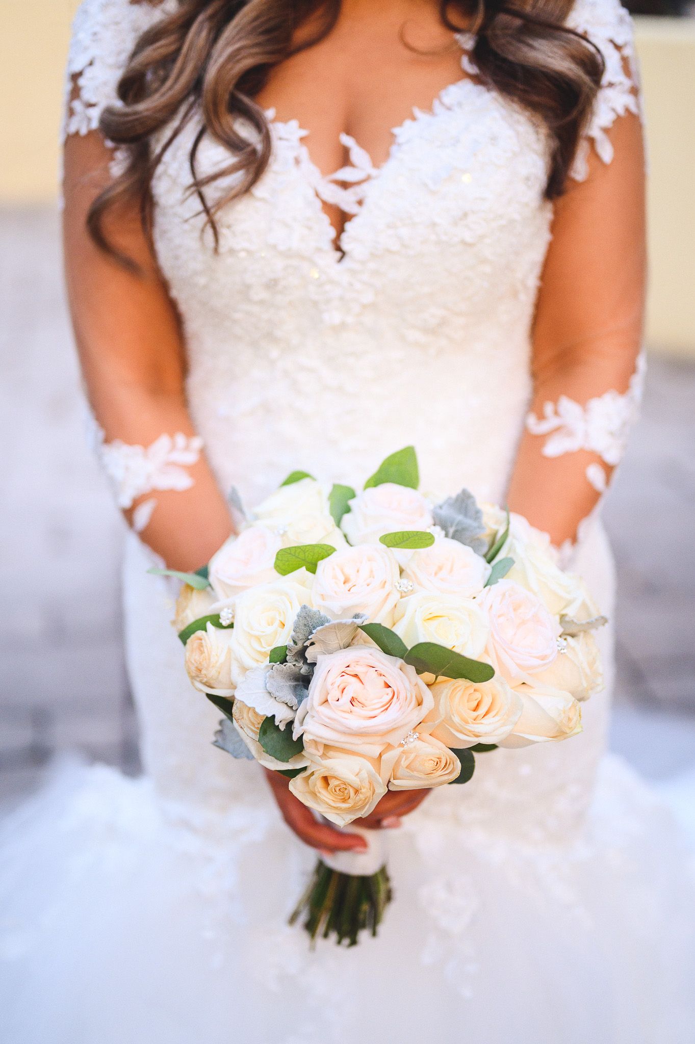 bride flowers and dress details