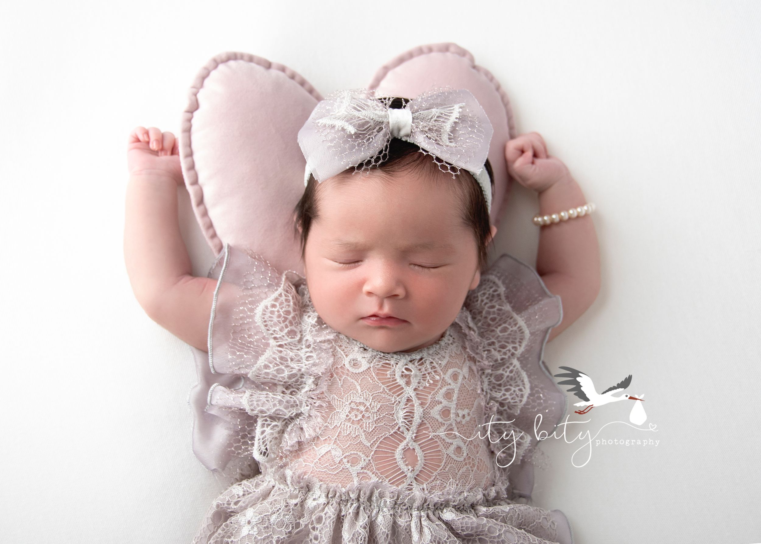 Newborn Baby Photography Westlake Ohio Cleveland Cutest