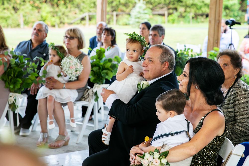 Cute and quirky little wedding in Schomberg and Arlington Estate by photographer Shawn Van Daele