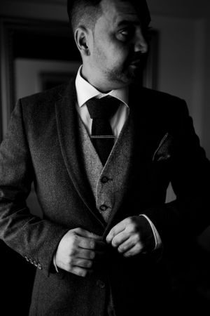 How to choose a suit for your wedding