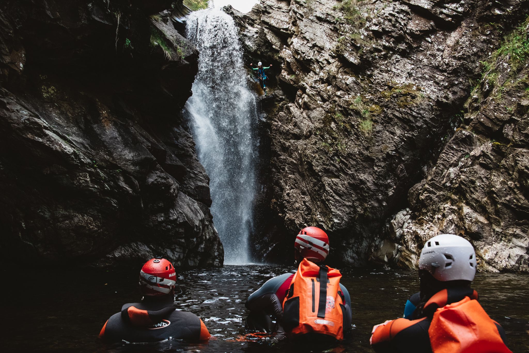 Jump waterfall scotland canyoning training