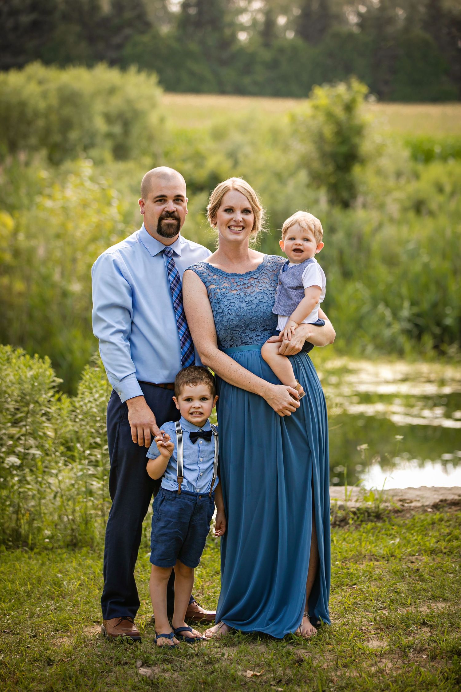Charming rustic backyard wedding in Mount Brydges Ontario by London photographer Shawn Van Daele