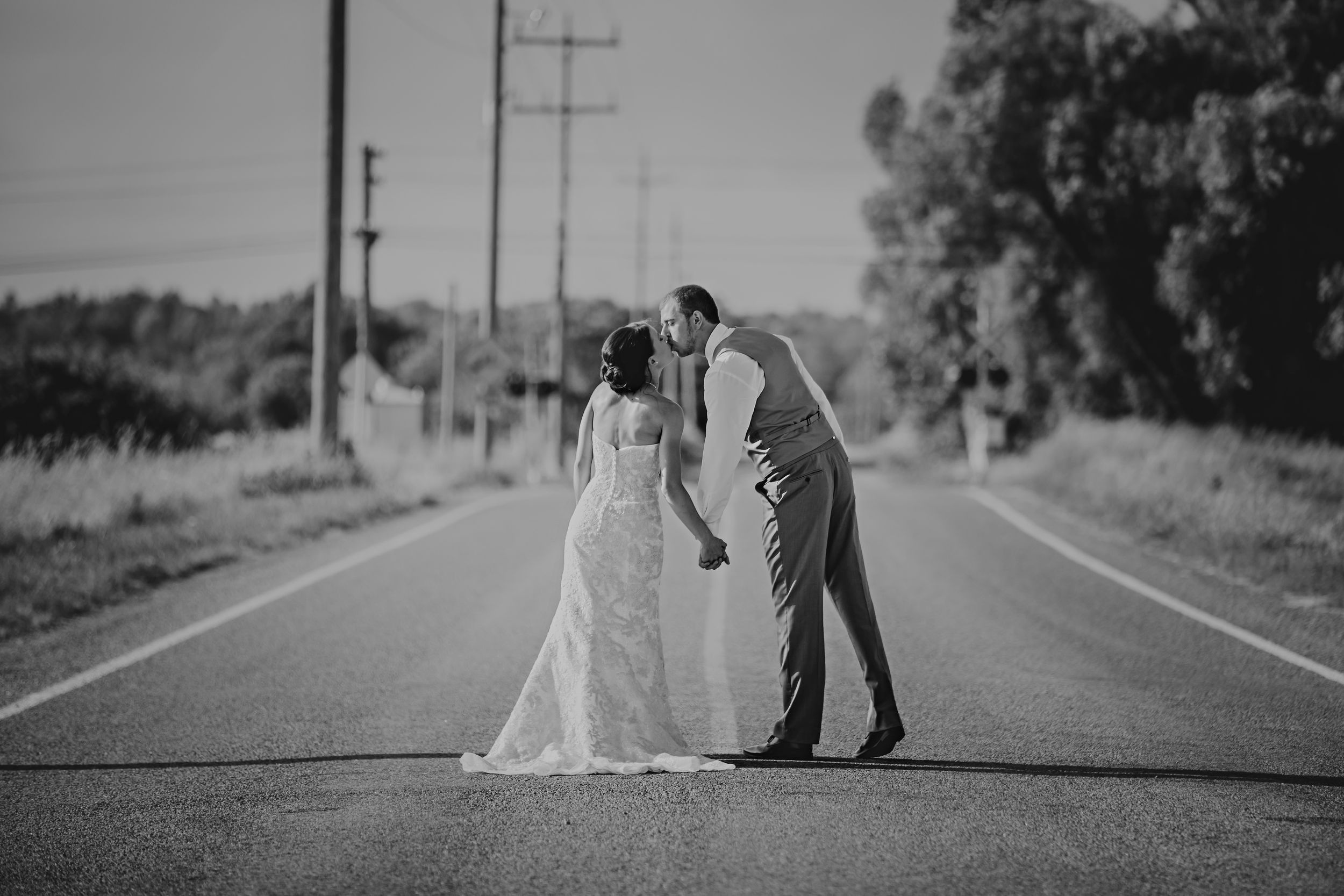Rustic Farmhouse Backyard Wedding Photos by London Ontario Photographer Shawn Van Daele