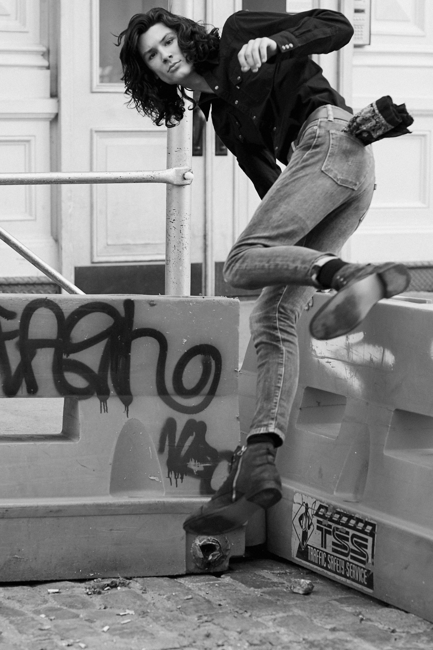 Model Ty Samatowic long dark hair Levi's Trucker Jacket Wilhelmina Models Levi's Denim Editorial Vulkan Magazine