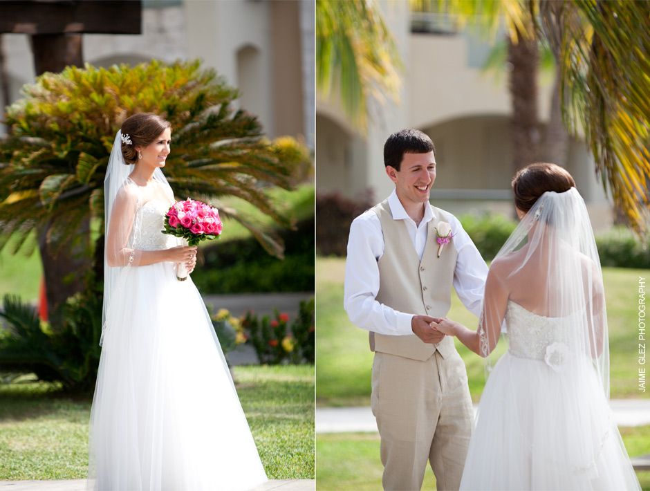 bride and groom at the moon palace
