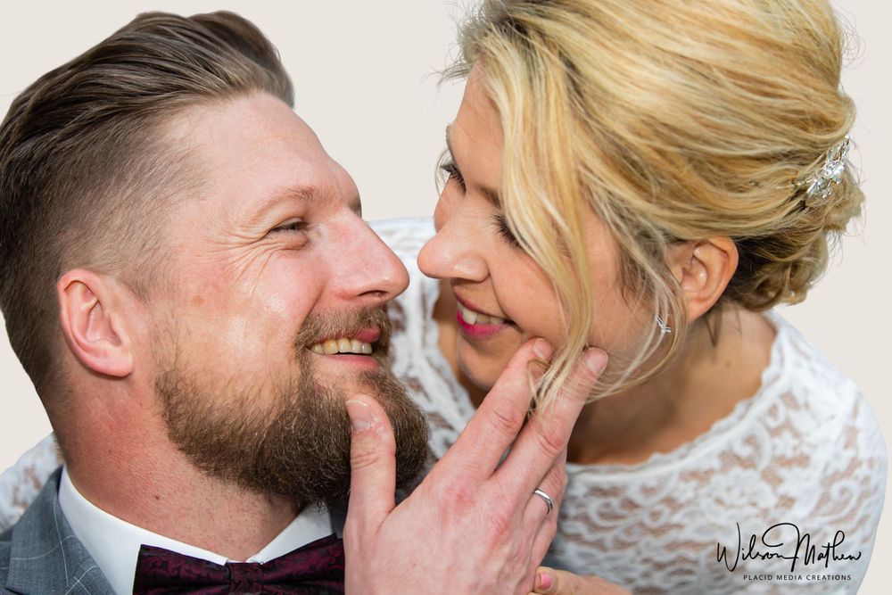 vineyard-engagement-photograph-northfolk-longisland