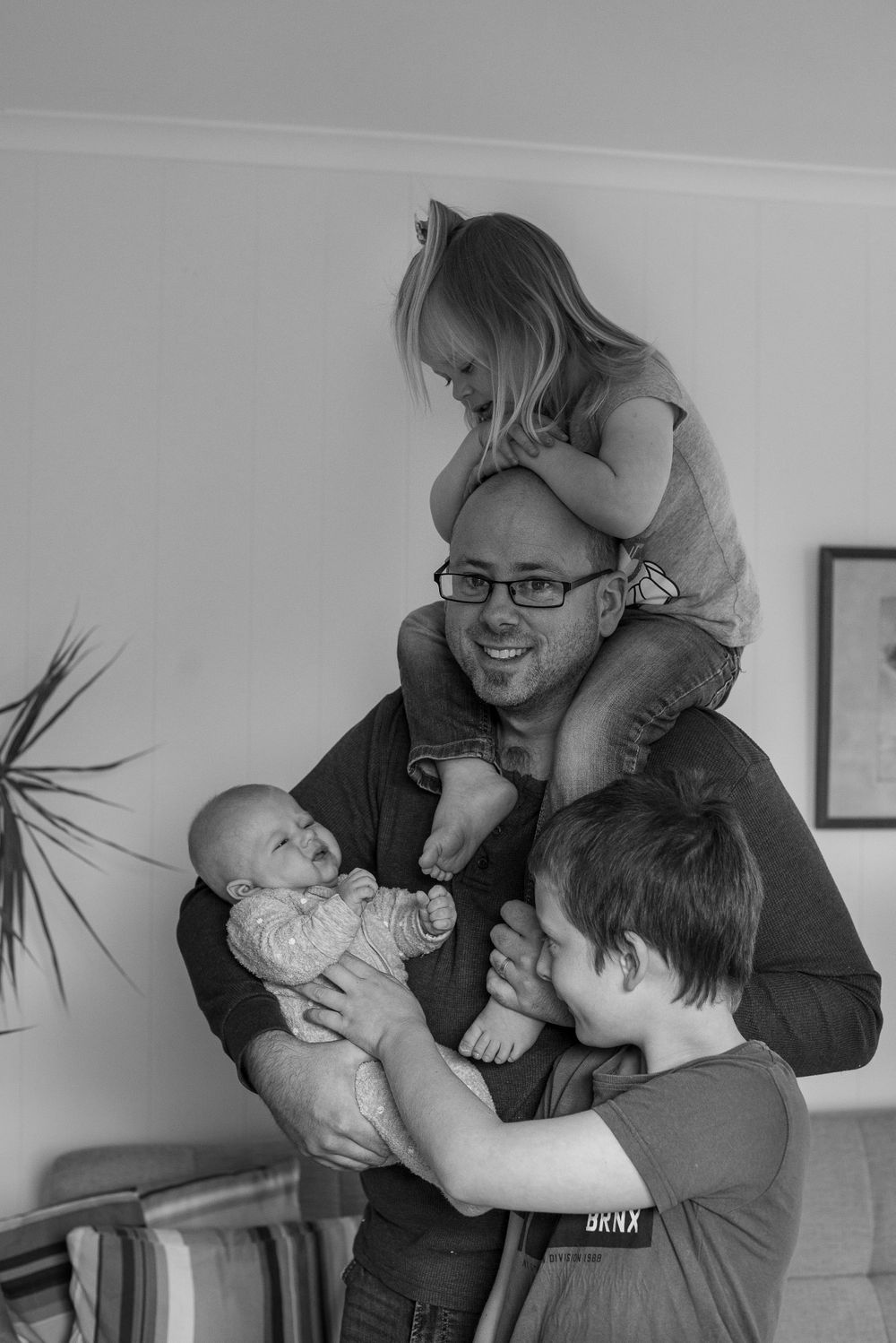 Fatherhood photo celebrating Father's Day 2021 by Melbourne family photographer Kate Cashin Photography.