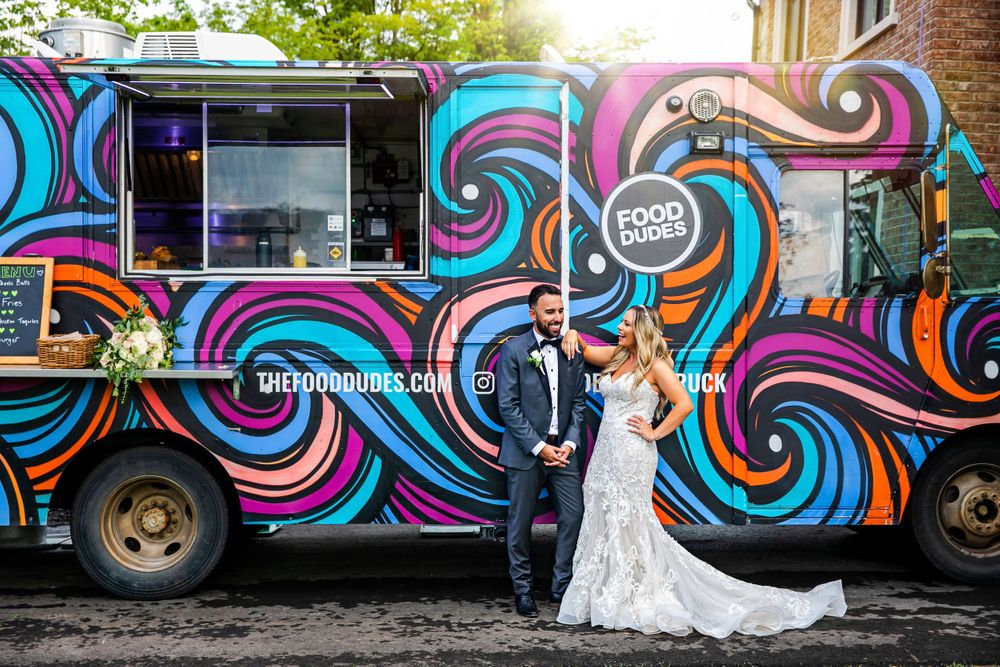 Cute and quirky little wedding in Schomberg and Arlington Estate by photographer Shawn Van Daele