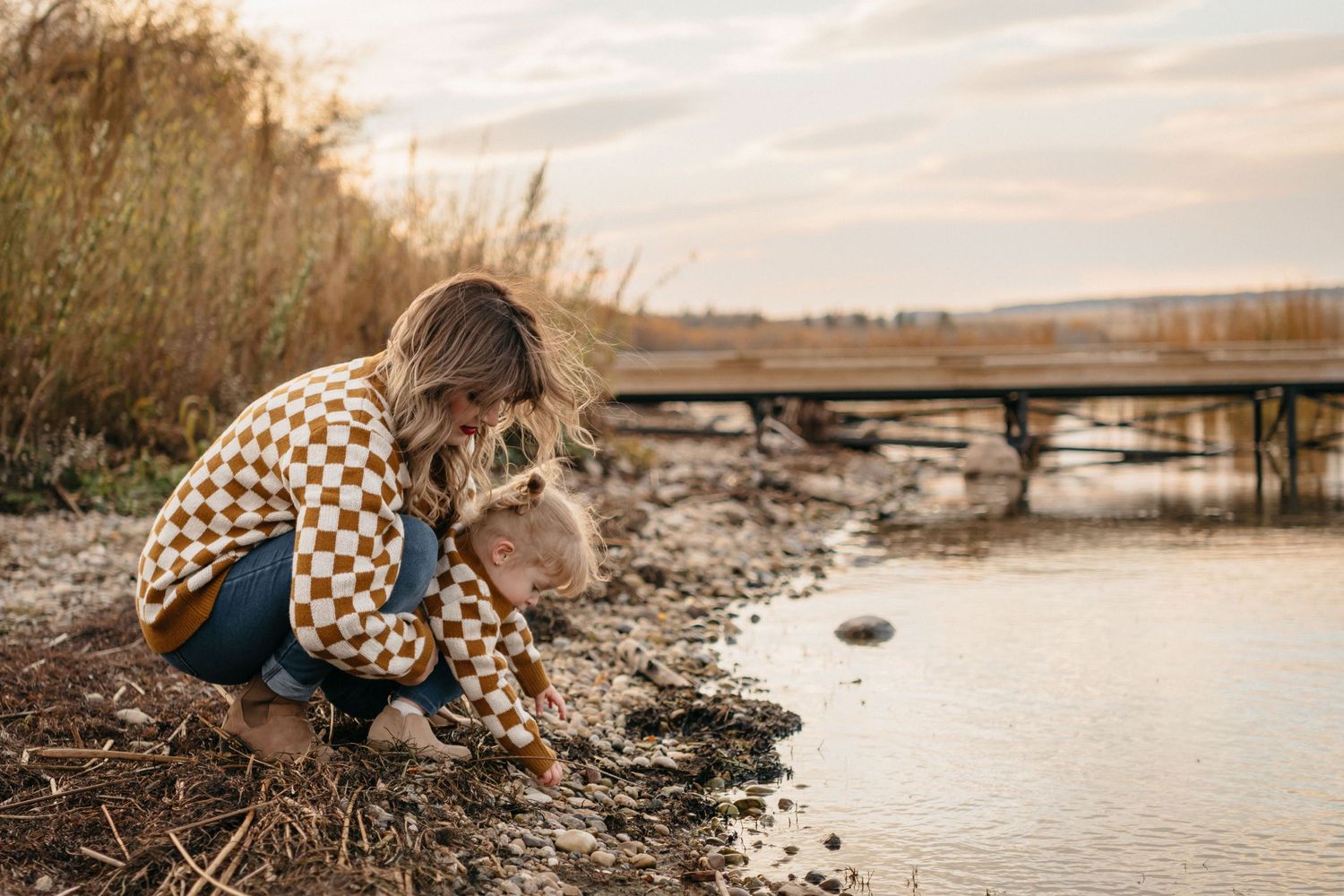 Saskatoon Lake Mommy and Me Session by The Tollefsons Grande Prairie Photographers