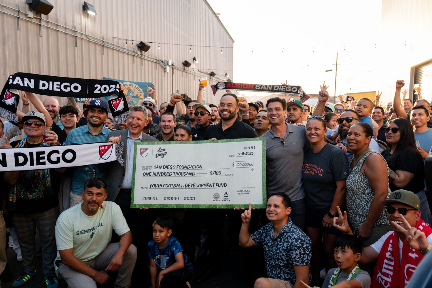 SAN DIEGO'S NEW MLS TEAM DONATES $100,000 TO SAN DIEGO FOUNDATION