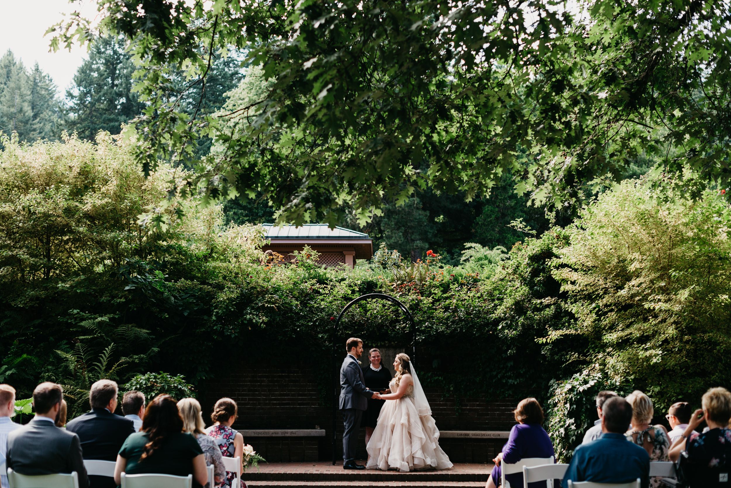 rose test garden wedding, Oregon wedding ideas, Portland wedding, rose garden wedding, Oregon wedding photographer,