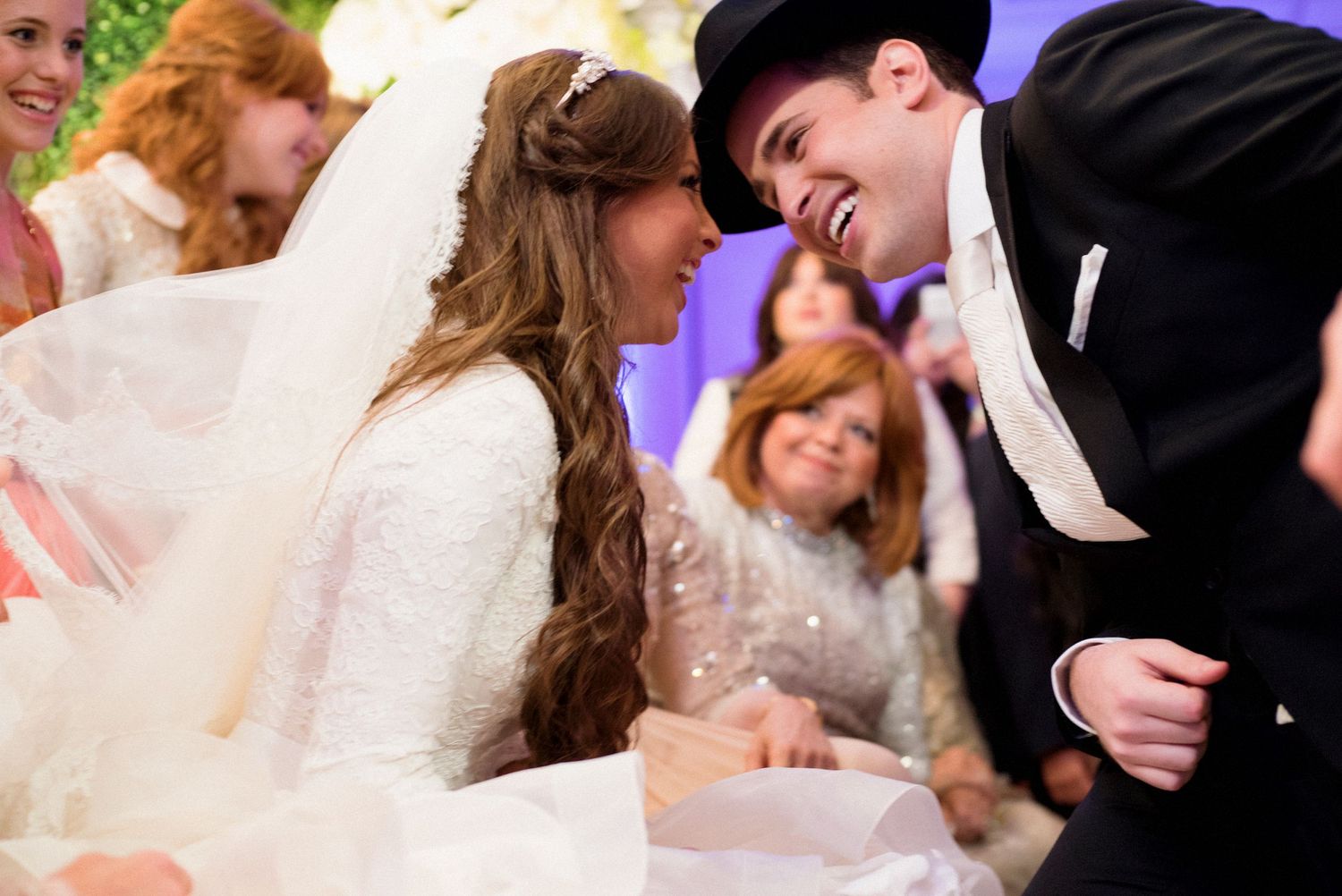 Jewish wedding, badeken at Ateres Avrohom, brooklyn, NY, jewish wedding photographer by benjamin kohen photography