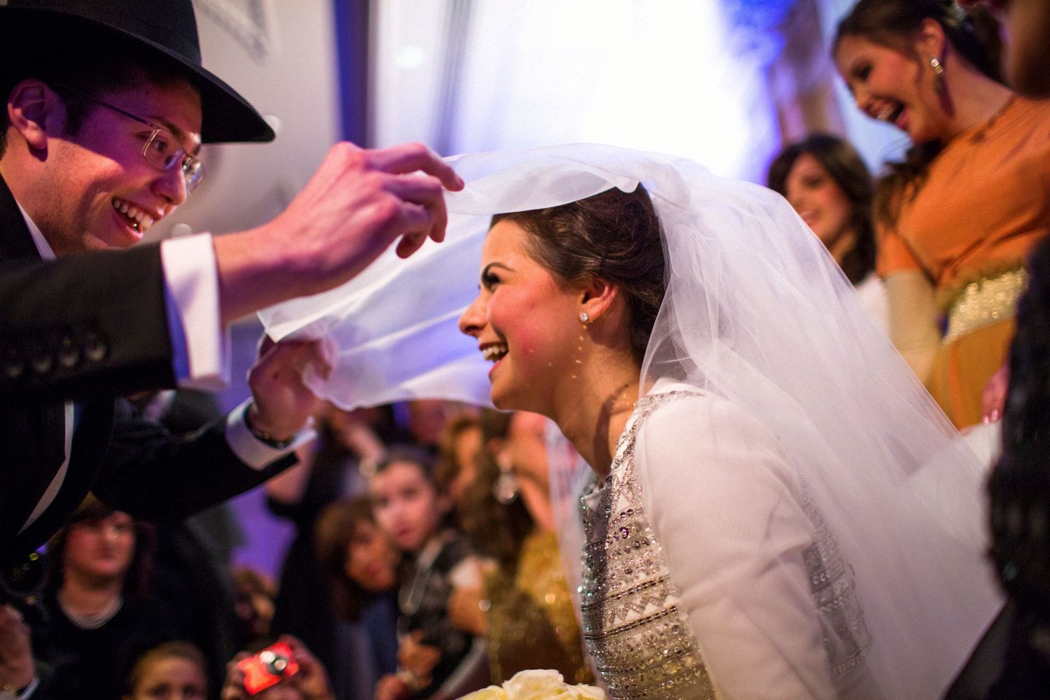 Jewish Wedding photography, badeken at the rockleigh country club, New Jersey jewish wedding photography.