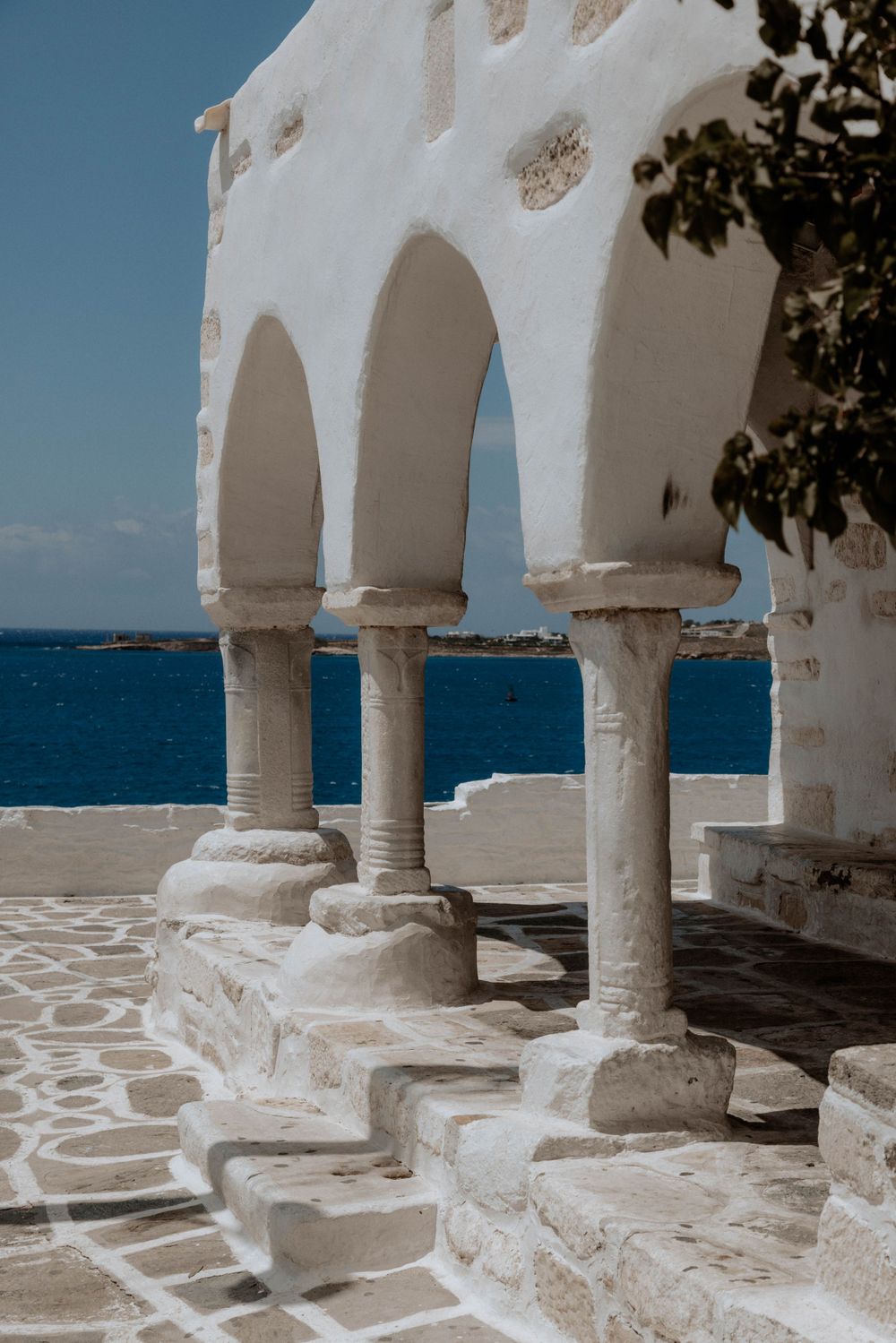 Paros