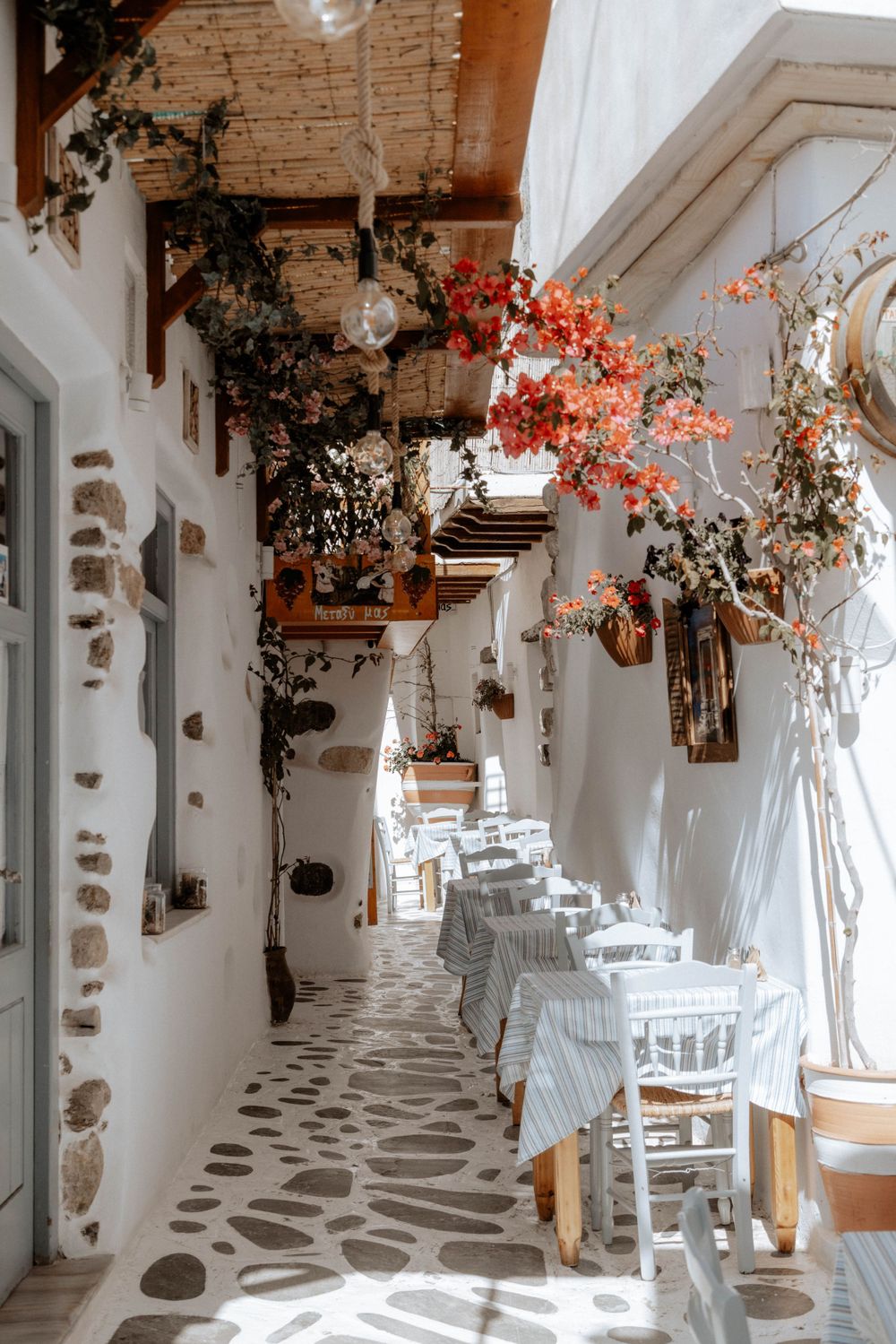 Paros