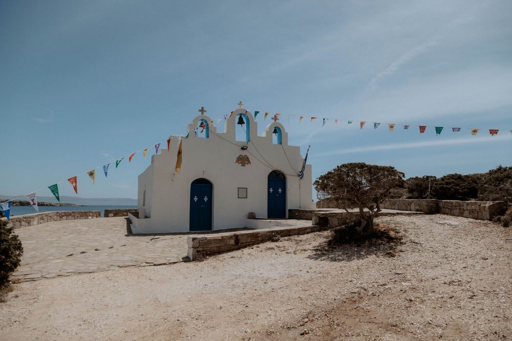 Paros