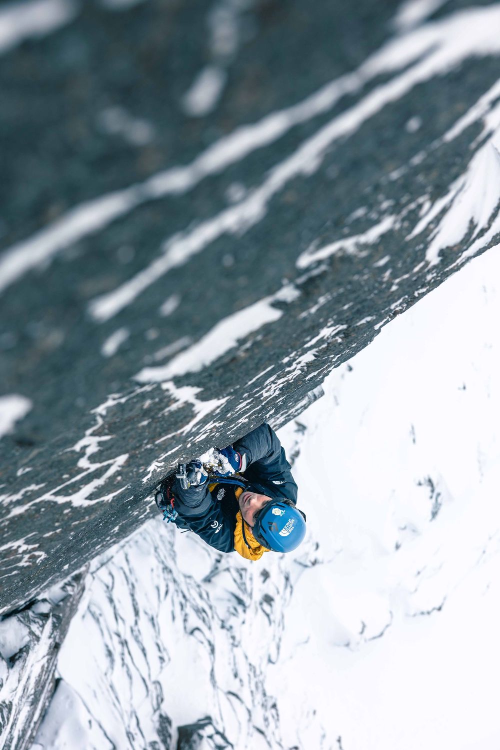 Winter mixed climbing in Cairngorms, Scotland with Matthew Pavitt. The Vicar (VIII 8).