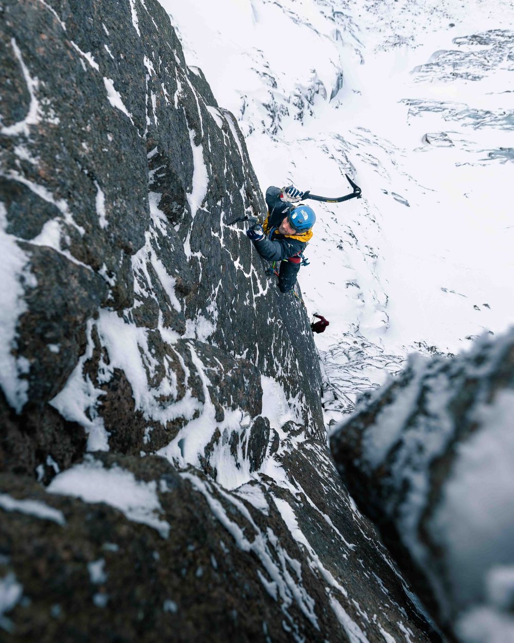 Winter mixed climbing in Cairngorms, Scotland with Matthew Pavitt. The Vicar (VIII 8).