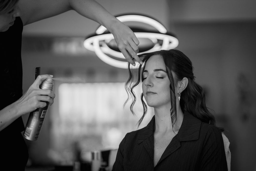 Hochzeitsreportage Braut Getting Ready für Hochzeit in Berlin