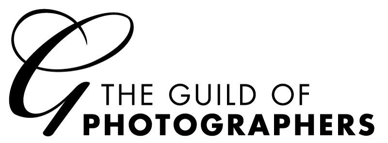 The Guild of Photographers logo.