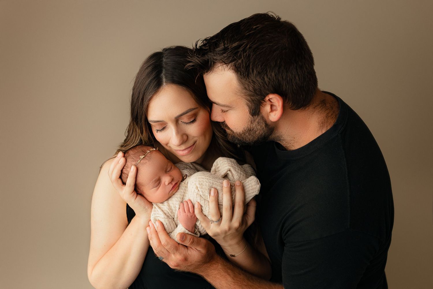 family with newborn indianapolis