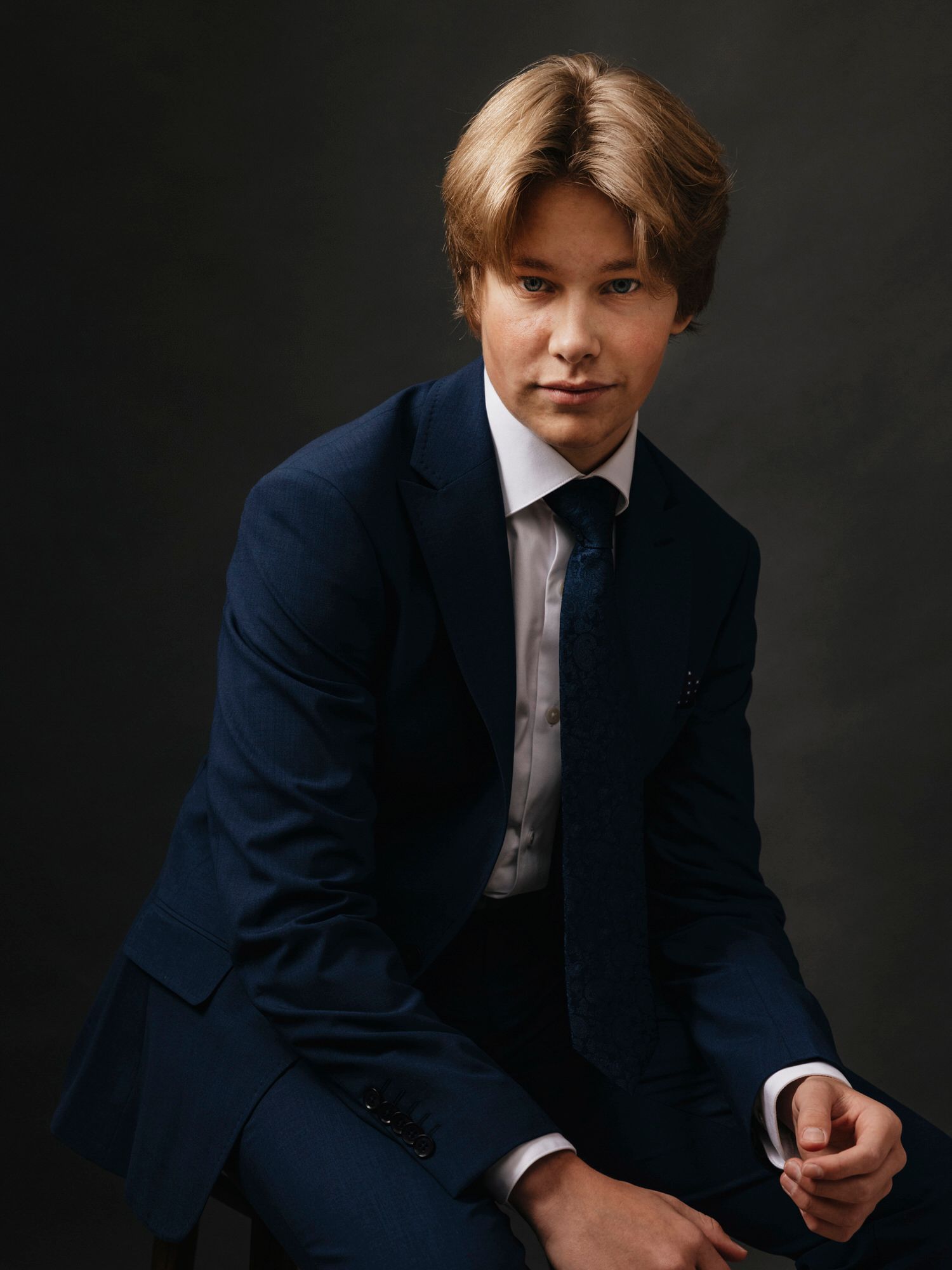 Studio bilder av konfirmant