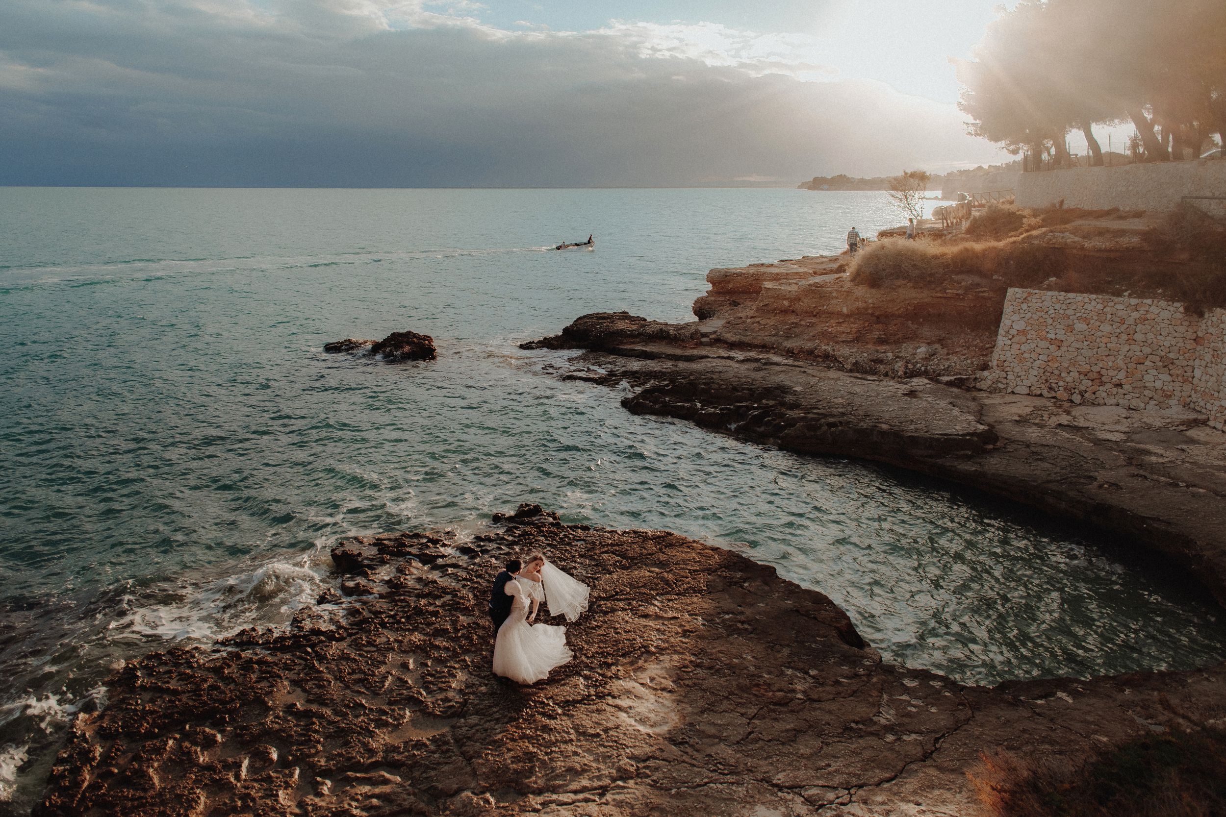 Puglia - couple - prematrimoniale - sessione di coppia - natura - mare - spiaggia- wedding photographer - matrimonio