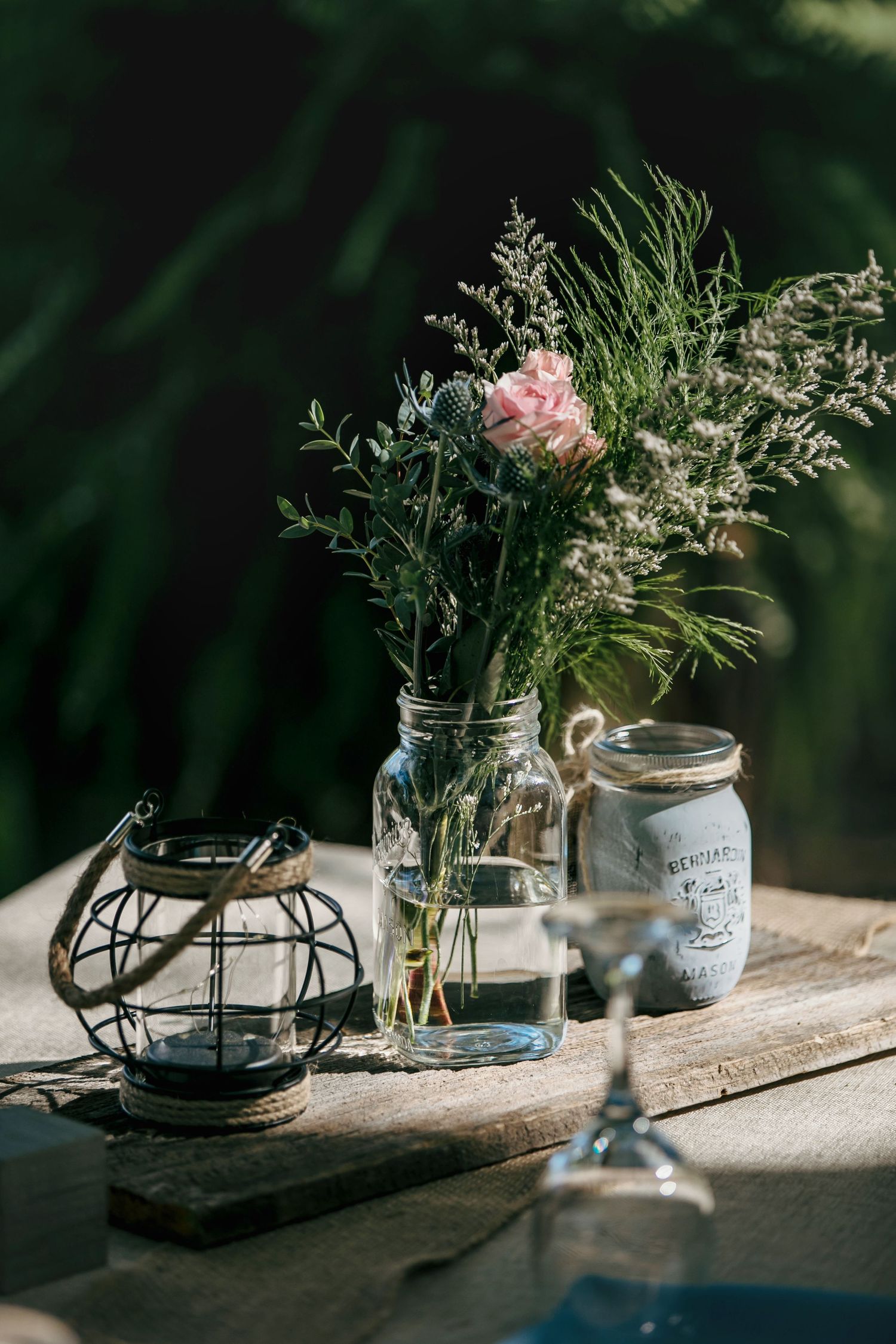 Charming rustic backyard wedding in Mount Brydges Ontario by London photographer Shawn Van Daele