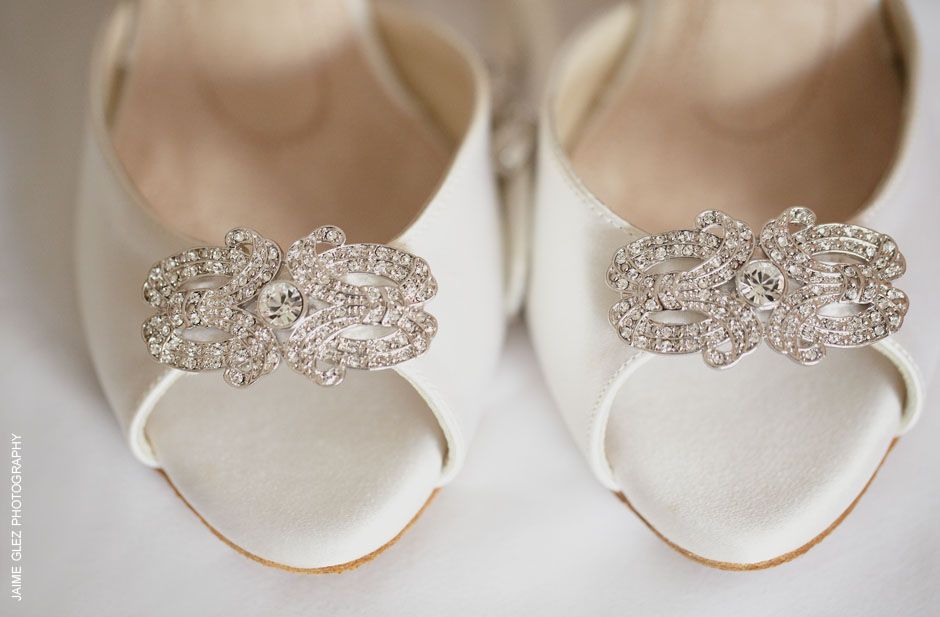 wedding shoes details