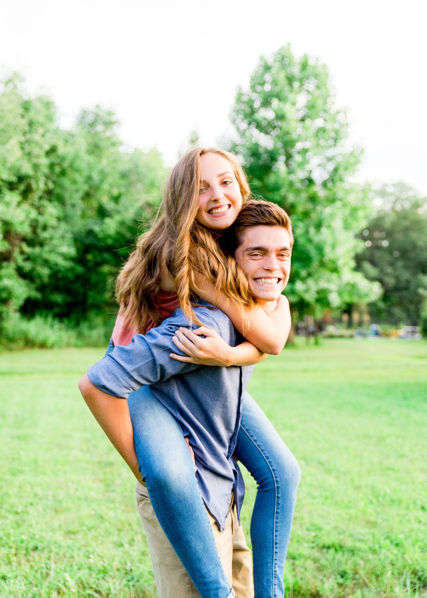 brother and sister, piggy back, family photos, smiling, outdoors, summer, Cincinnati OH