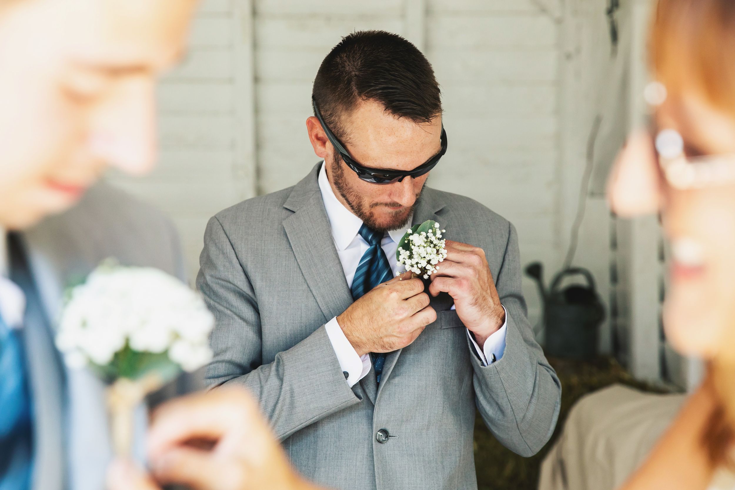 Rustic Farmhouse Backyard Wedding Photos by London Ontario Photographer Shawn Van Daele