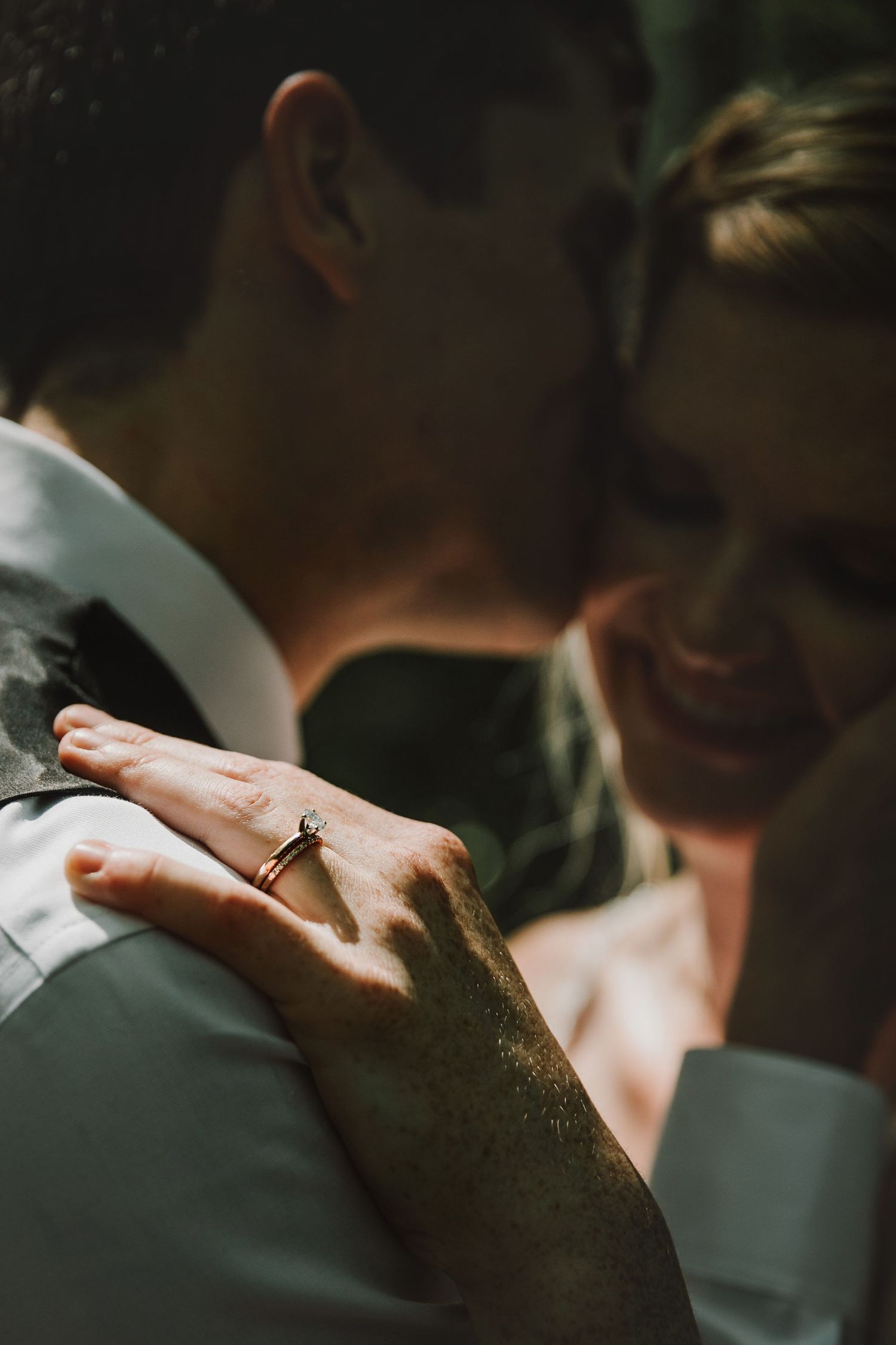 Charming rustic backyard wedding in Mount Brydges Ontario by London photographer Shawn Van Daele