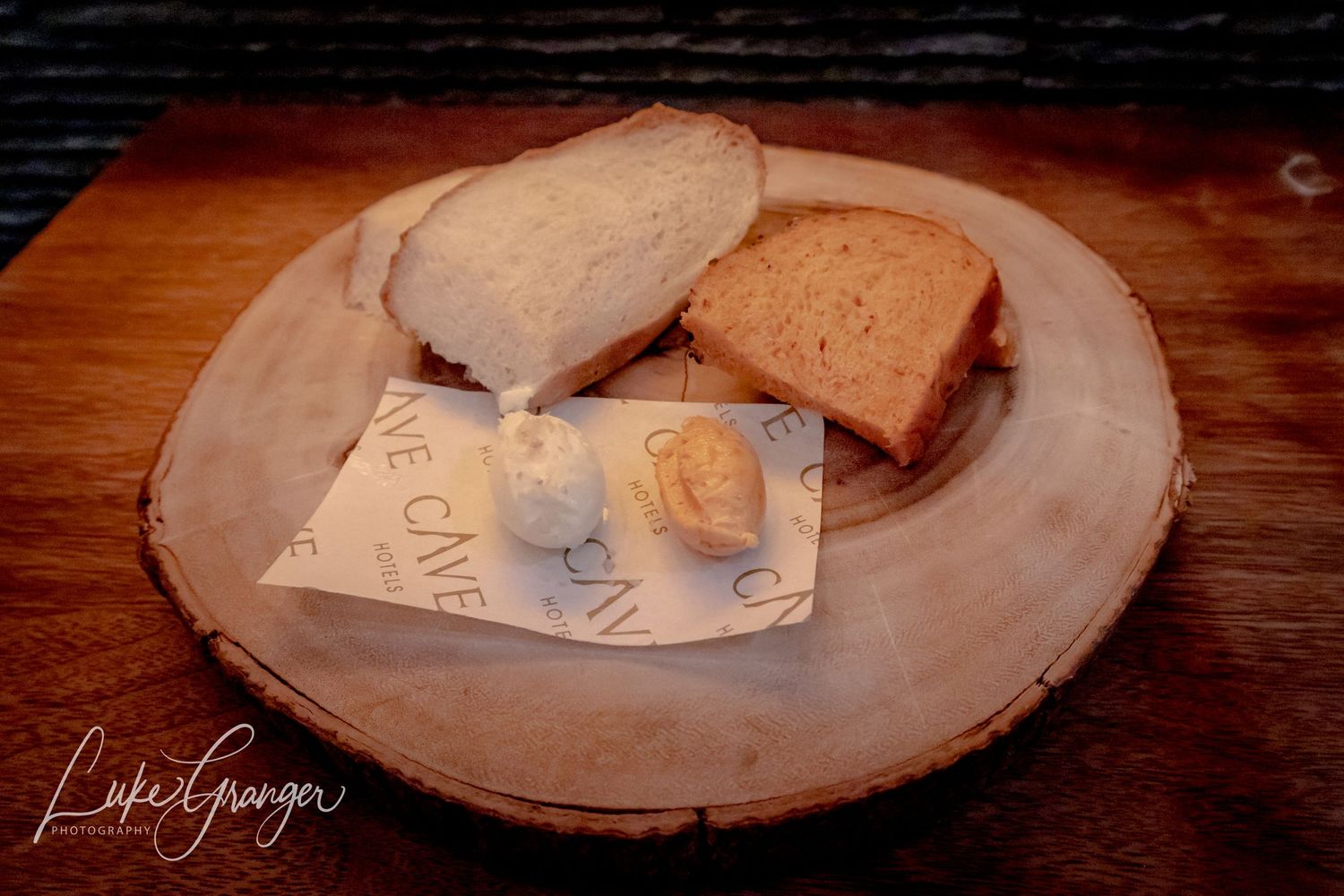bread board at the fire pit restaurant at the cave hotel