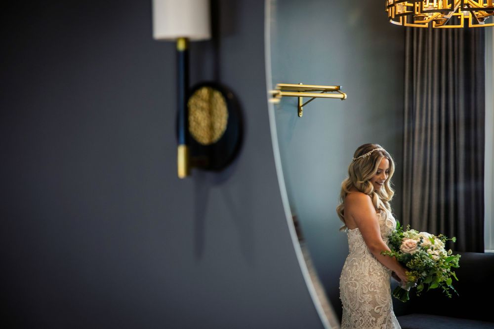 Cute and quirky little wedding in Schomberg and Arlington Estate by photographer Shawn Van Daele