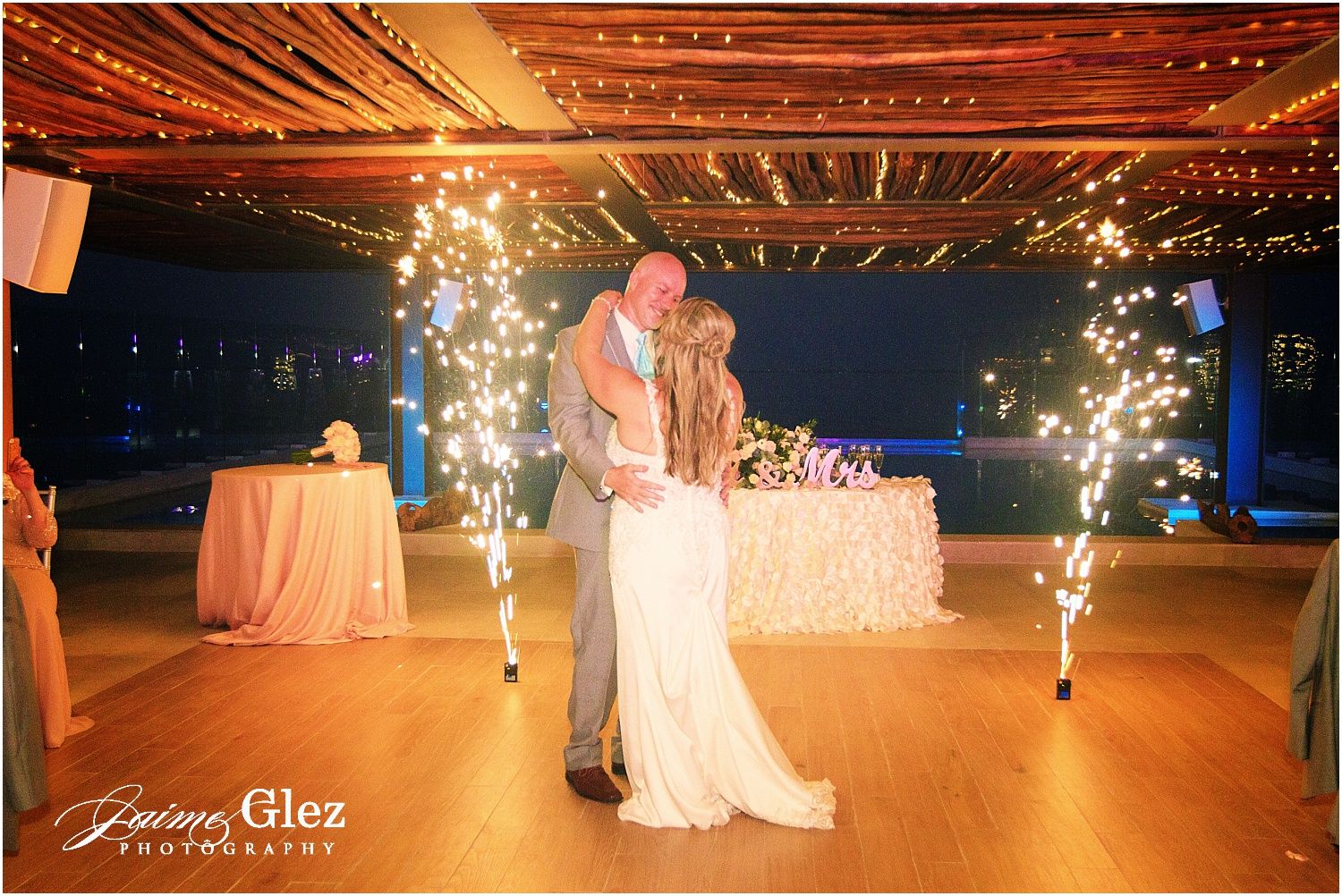 dreams-vista-cancun-wedding-39