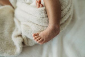natural newborn baby photographer auckland