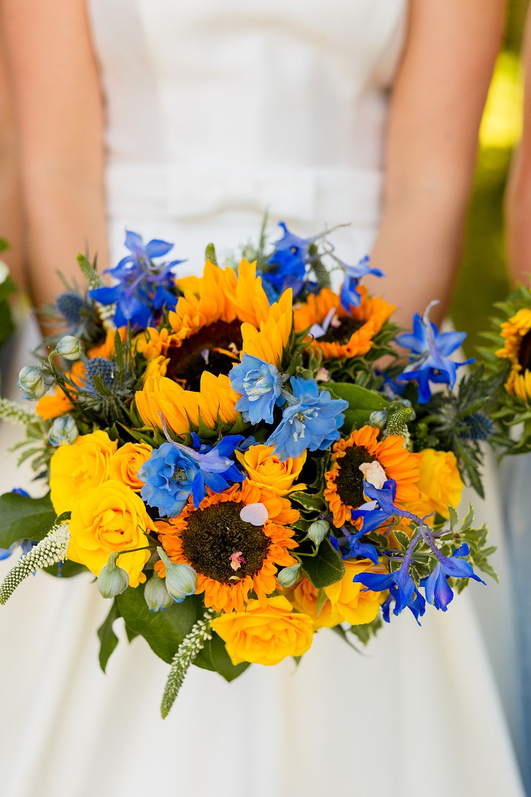 blue and yellow wedding flowers