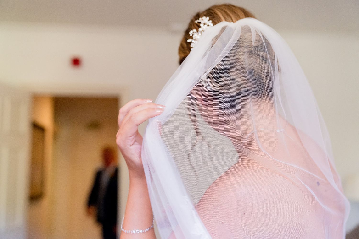 wedding hair and veil detail