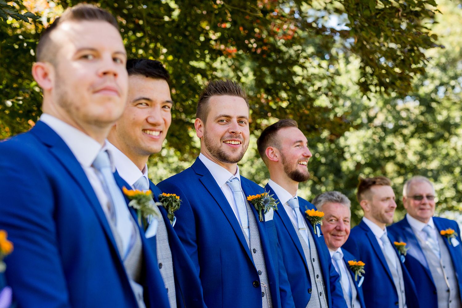fun group wedding photos