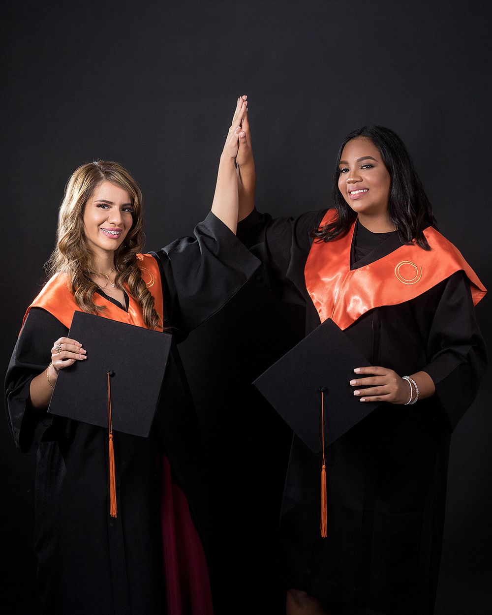 Fiordaliza & Karia - Graduación O&M Santo Domingo - Ranyel Raw
